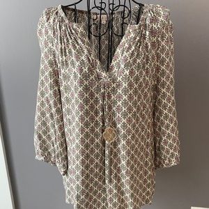 Floral blouse 3/4 length sleeve